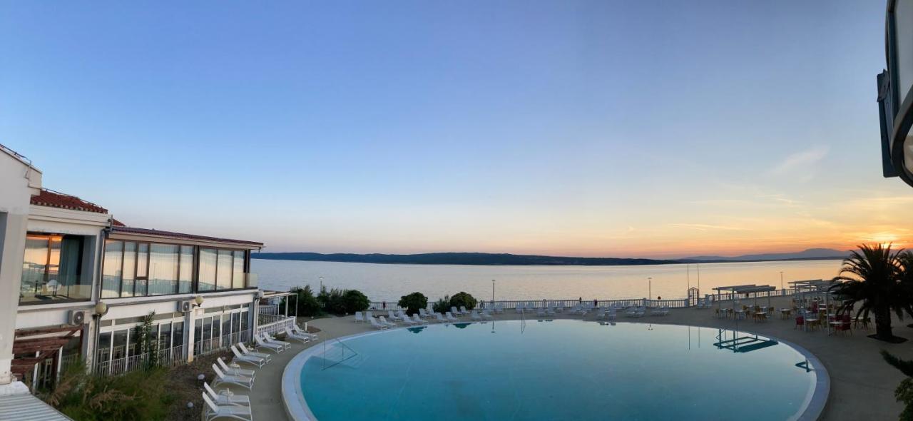 Hotel Millenium Deluxe Selce Exterior photo